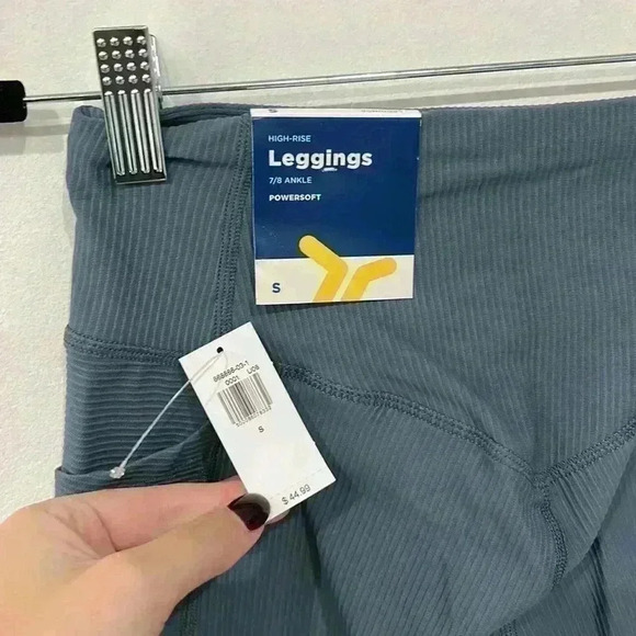 Old navy legging - Picture 3 of 3